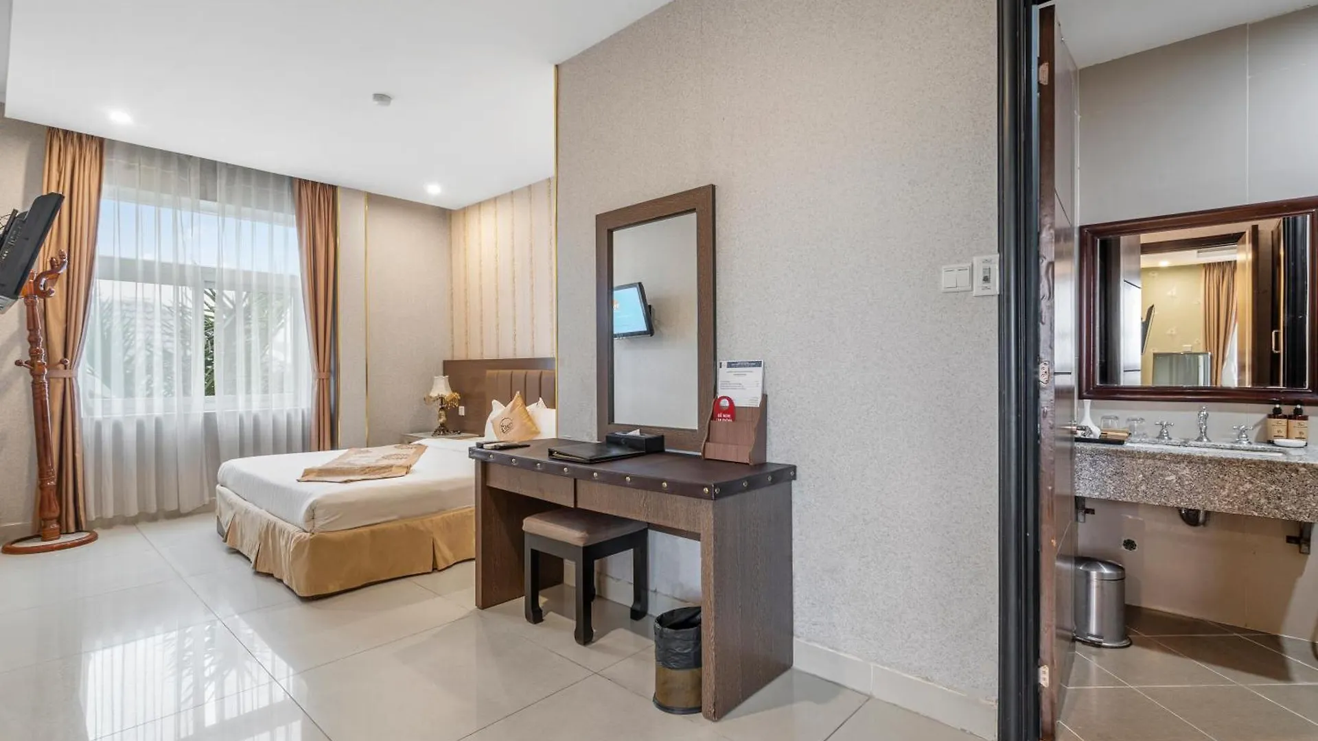 Eden Plaza Da Nang Hotel
