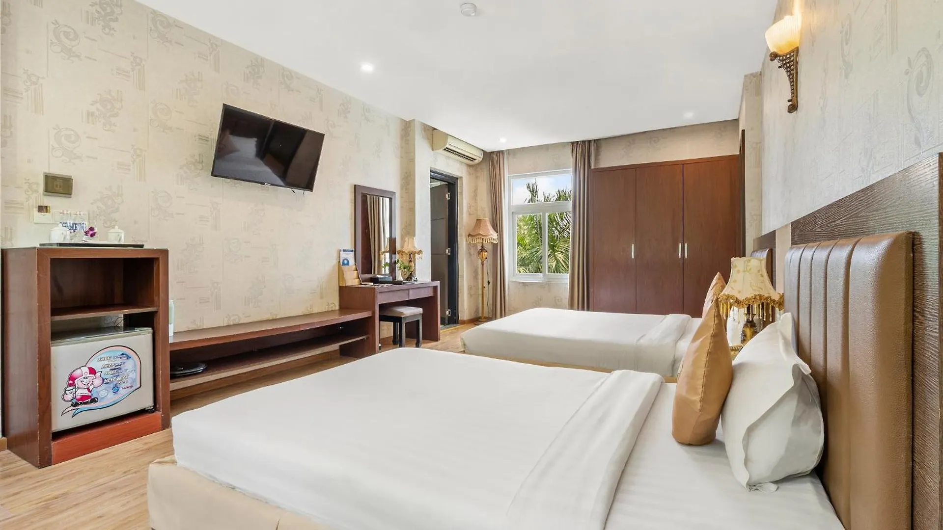 Eden Plaza Da Nang Hotel 4*,